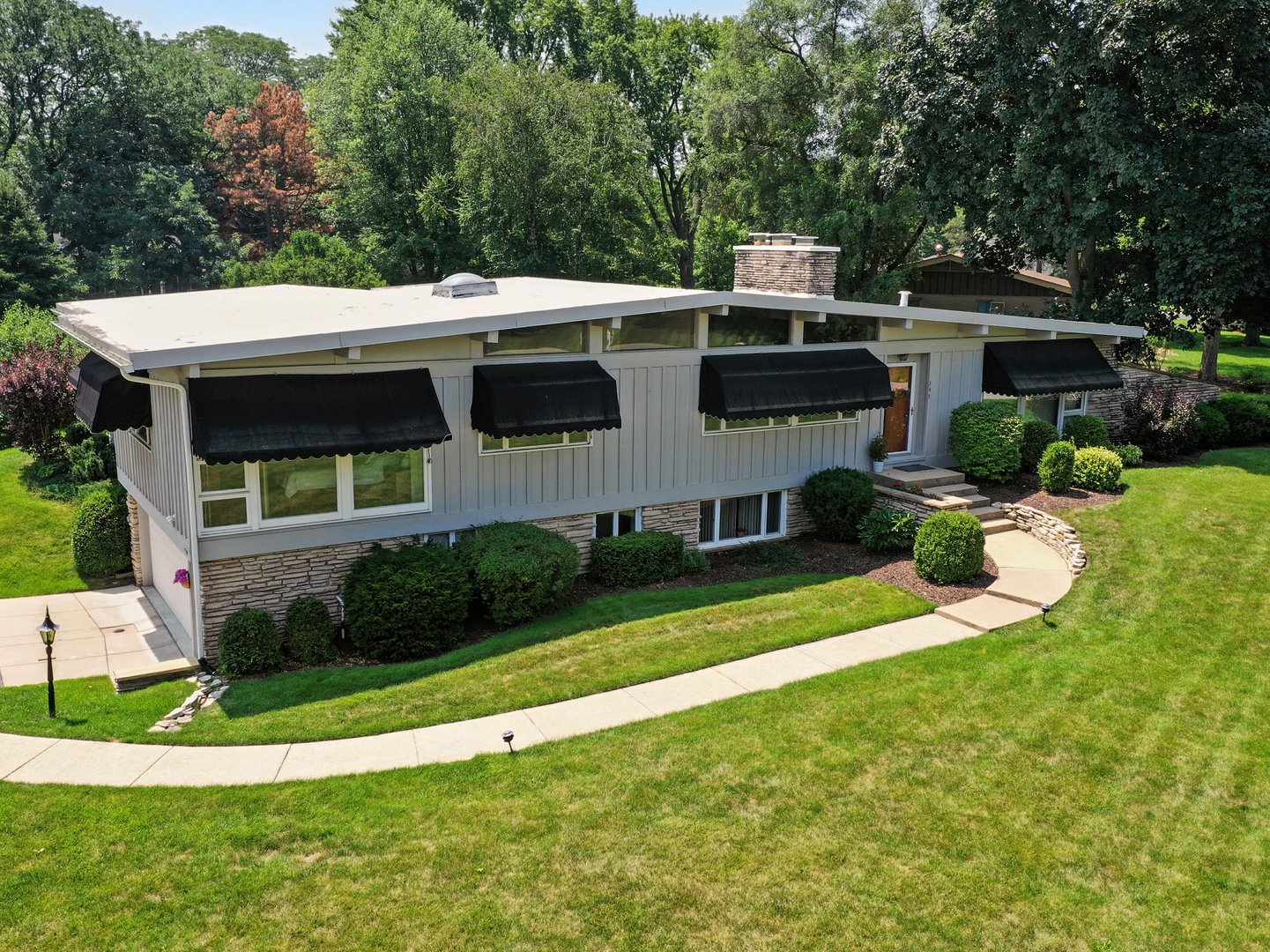 347 Park Drive, Palatine, IL 60067