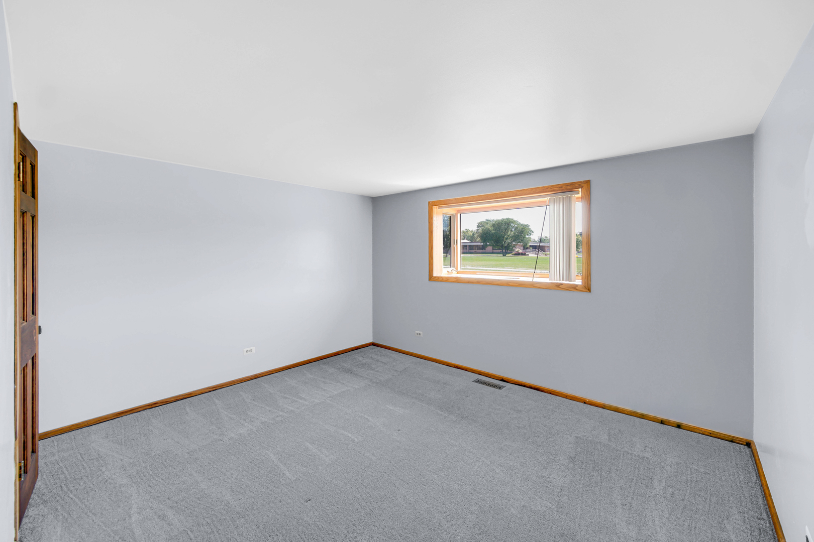 275 Frederick Drive, Chicago Heights, IL 60411
