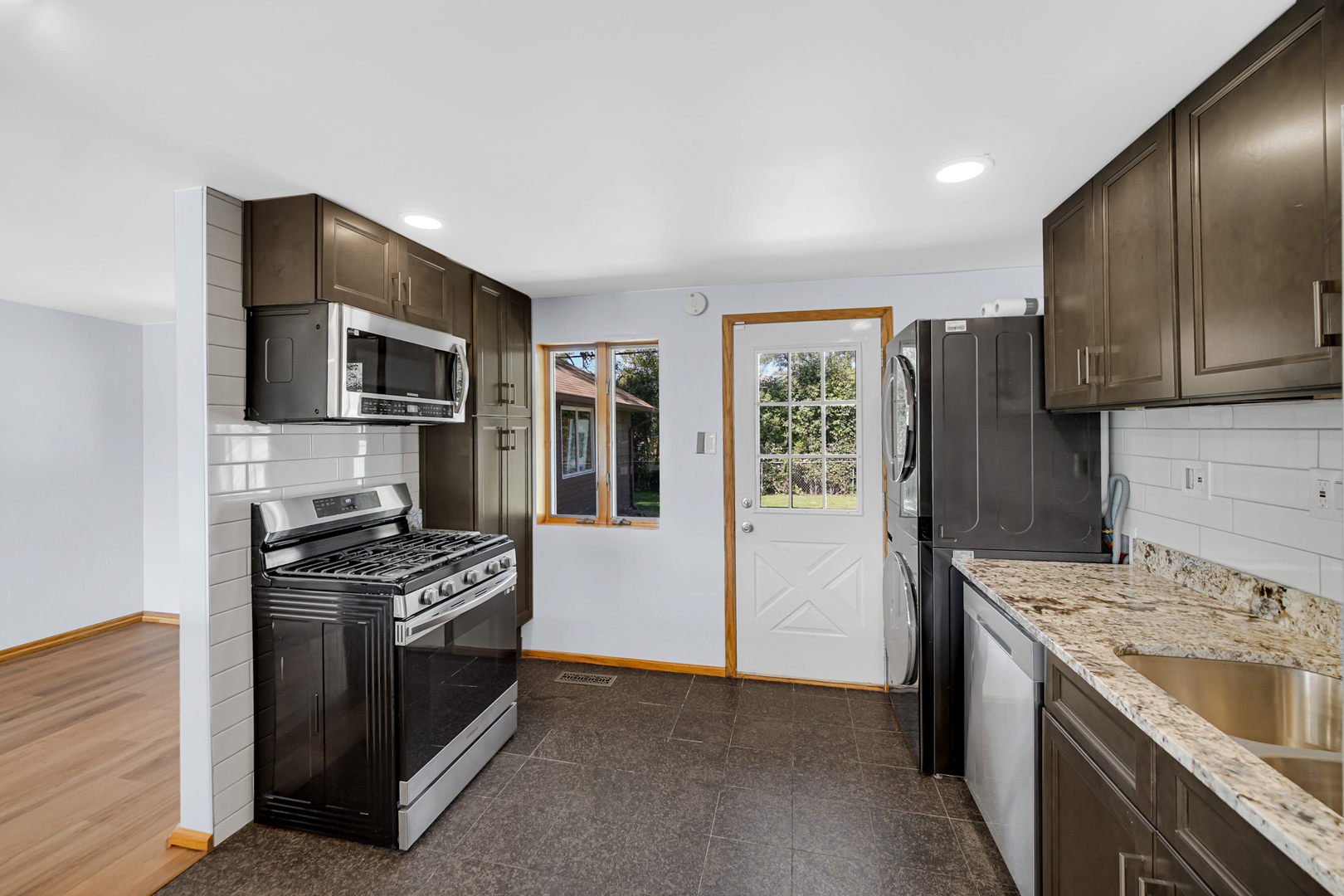 275 Frederick Drive, Chicago Heights, IL 60411