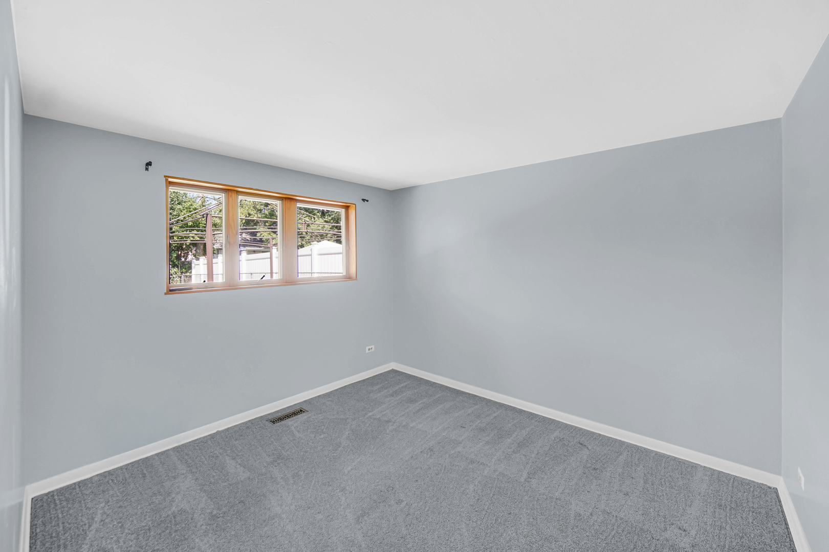 275 Frederick Drive, Chicago Heights, IL 60411