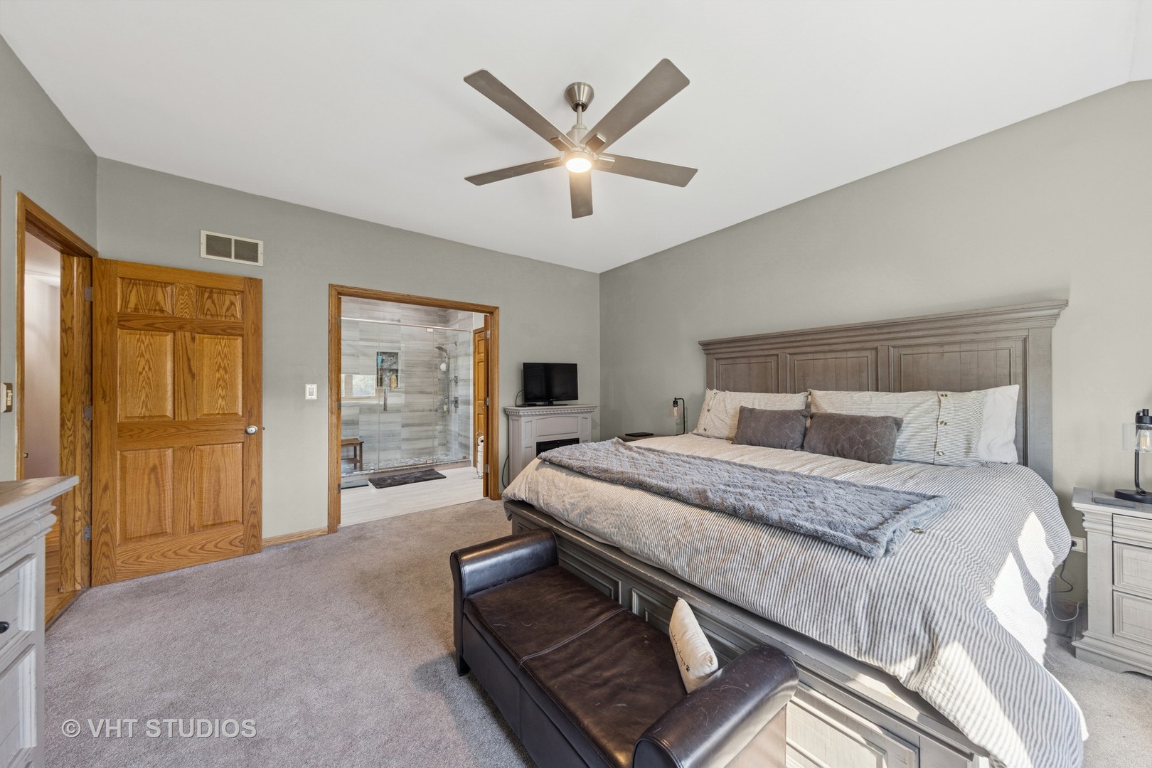 1325 Westminster Drive, Woodridge, IL 60517