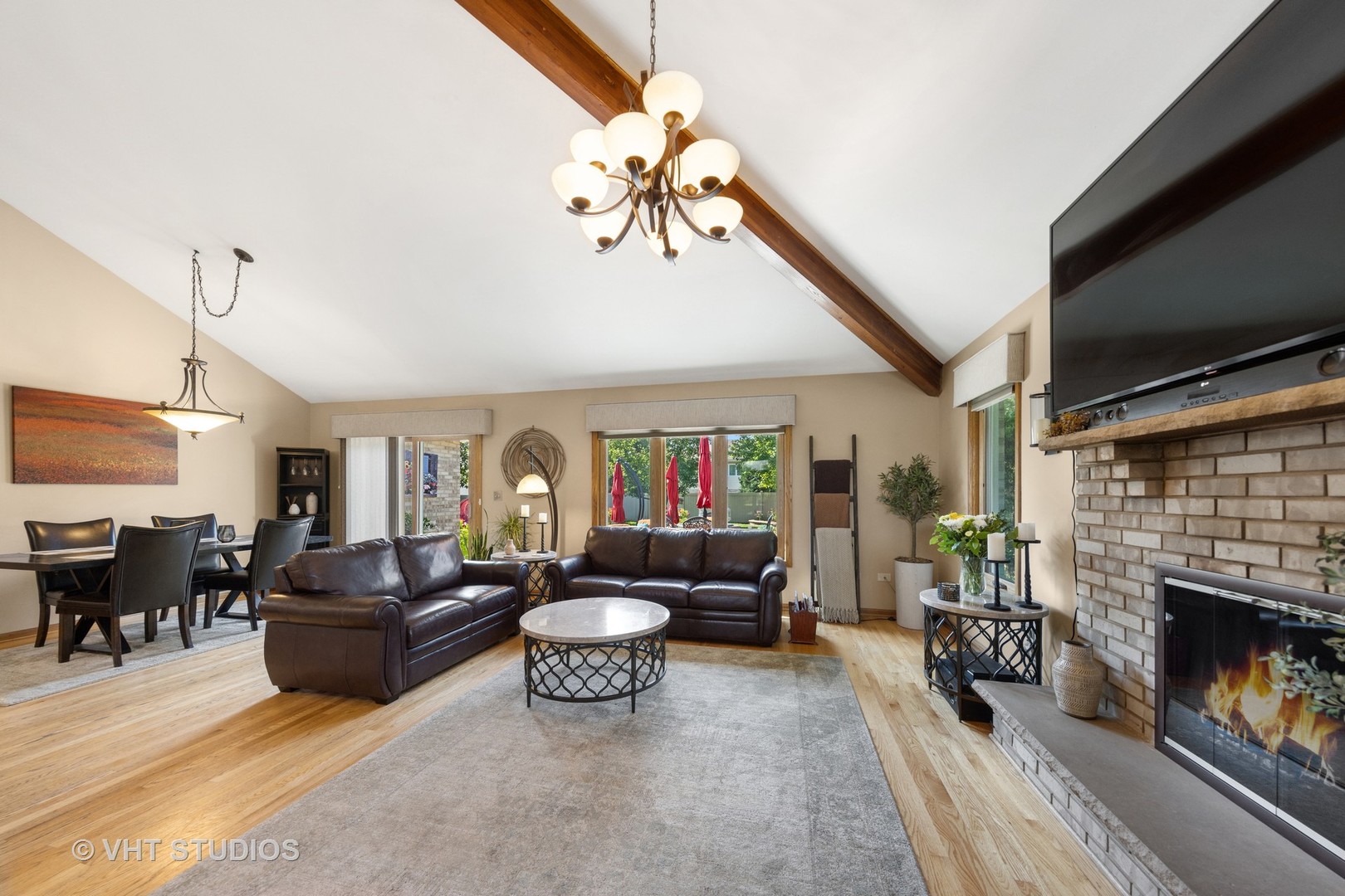 1325 Westminster Drive, Woodridge, IL 60517