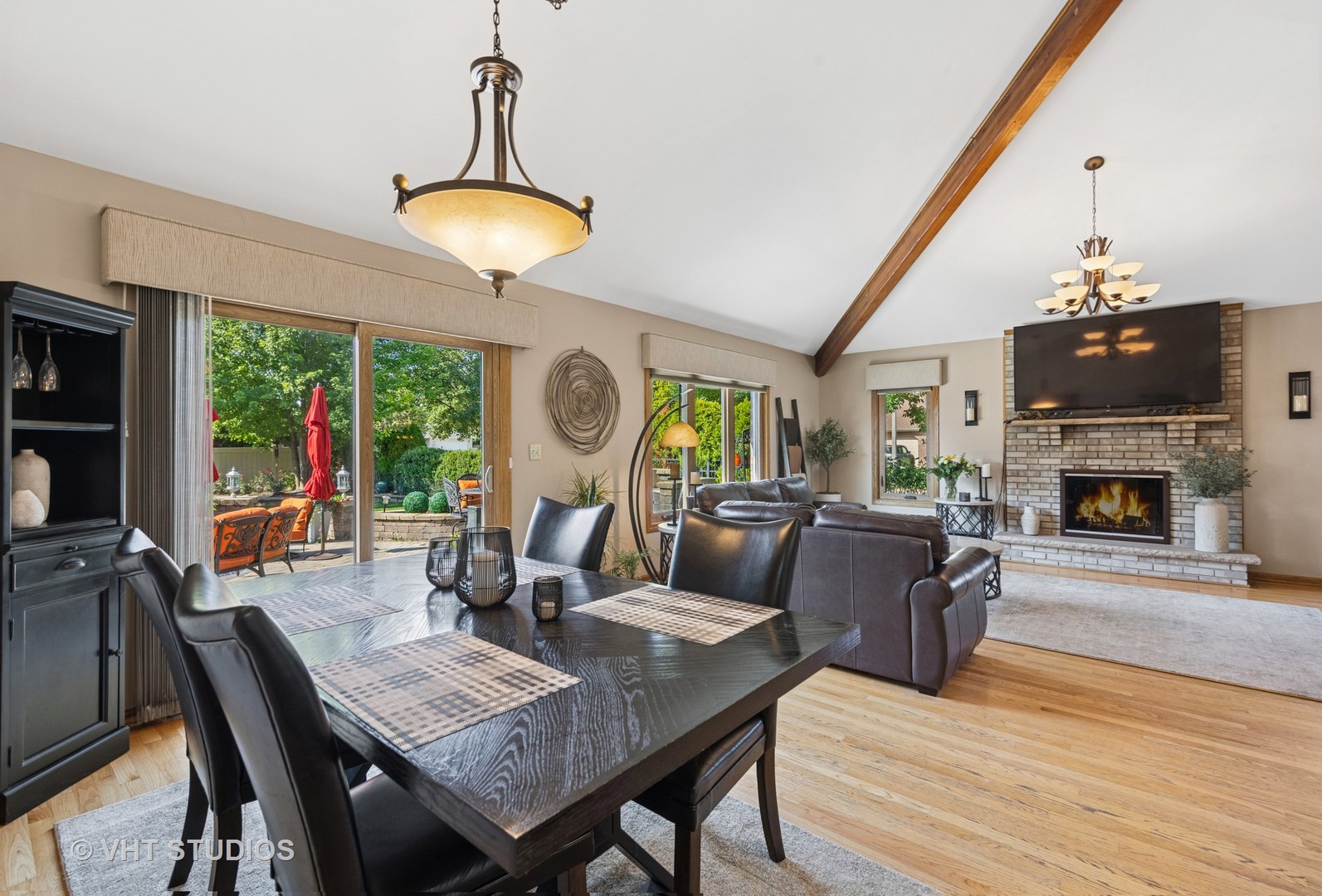 1325 Westminster Drive, Woodridge, IL 60517