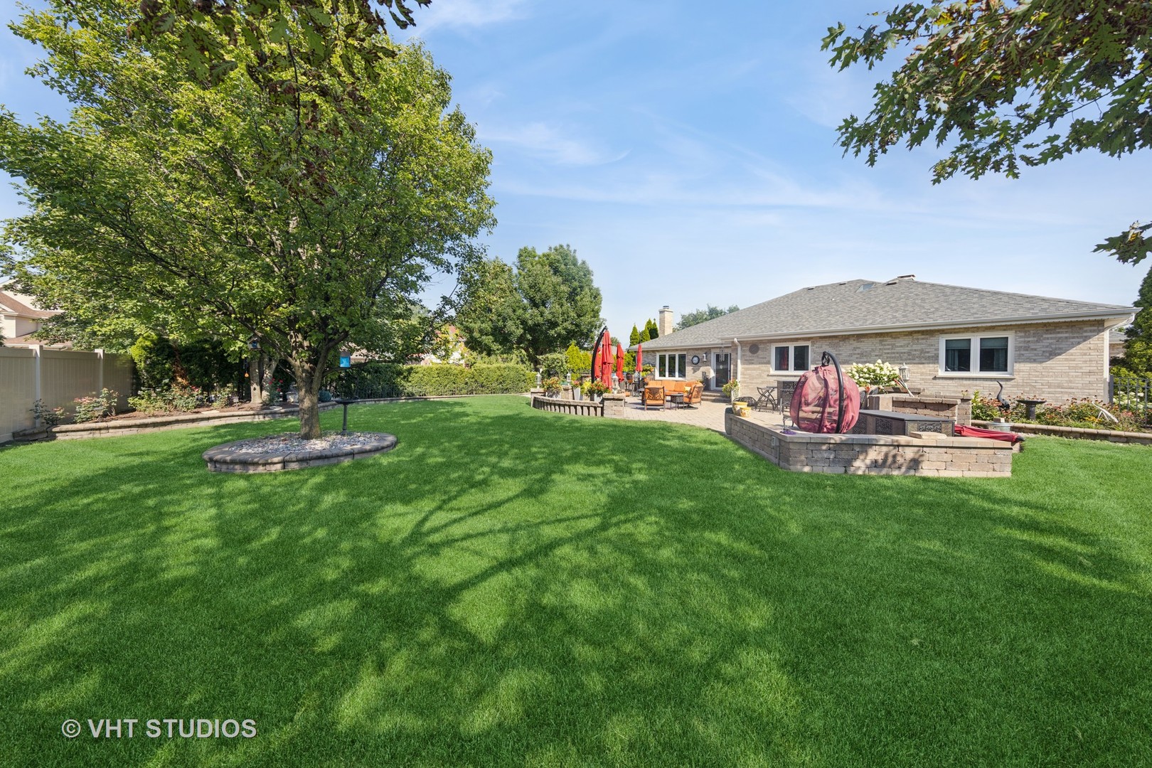 1325 Westminster Drive, Woodridge, IL 60517