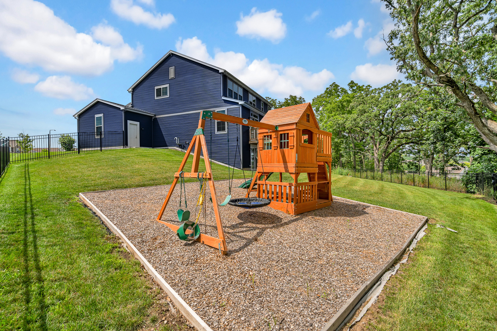 1170 Overhill Court, Crystal Lake, IL 60012