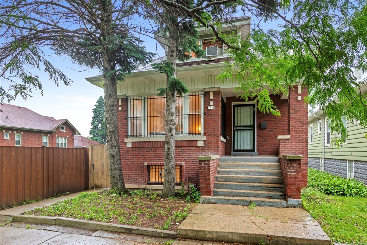 7711 S Throop Street, Chicago, IL 60620