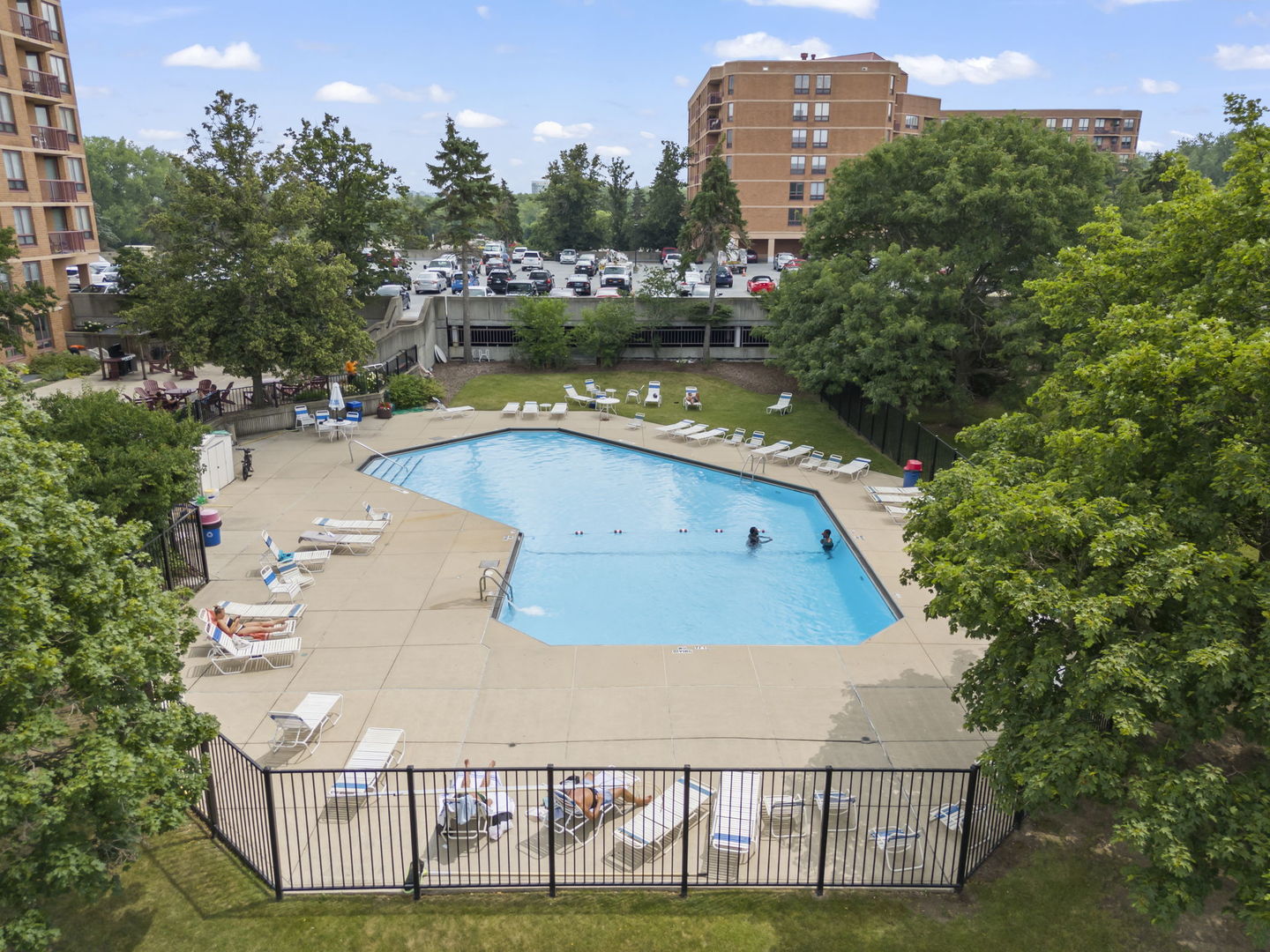 6017 Forest View Road #3-C, Lisle, IL 60532