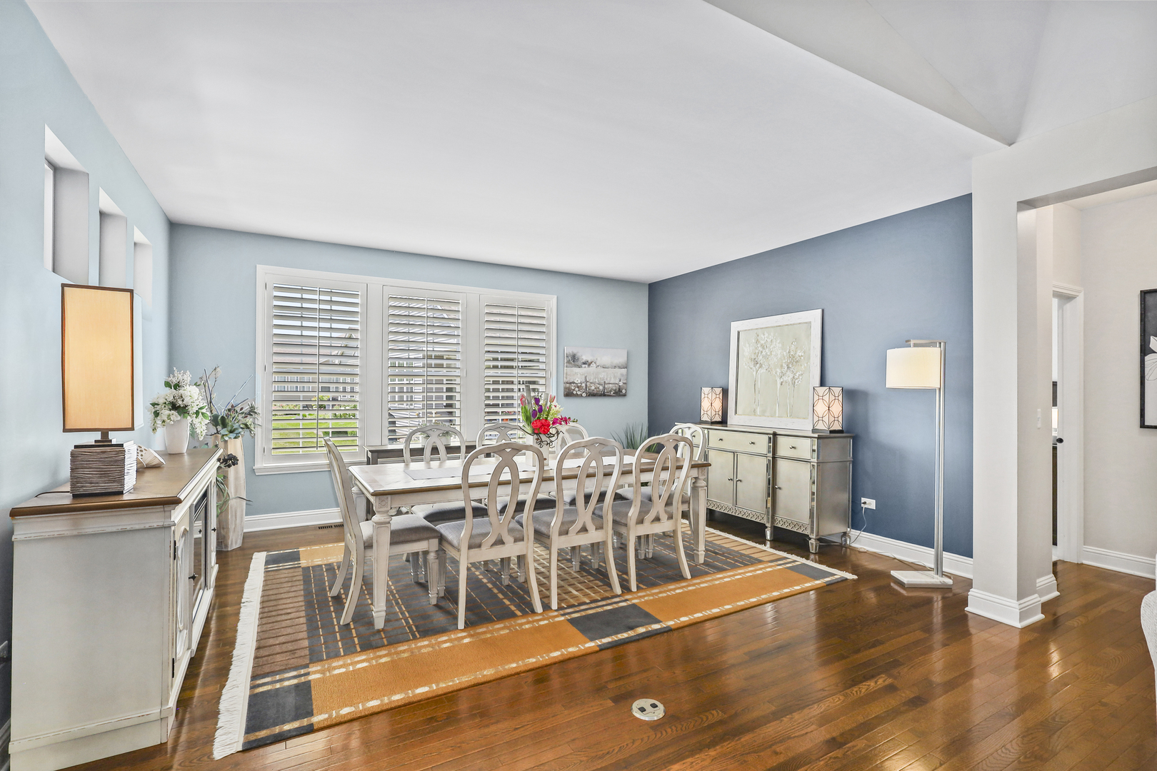 3832 Chesapeake Lane, Naperville, IL 60564