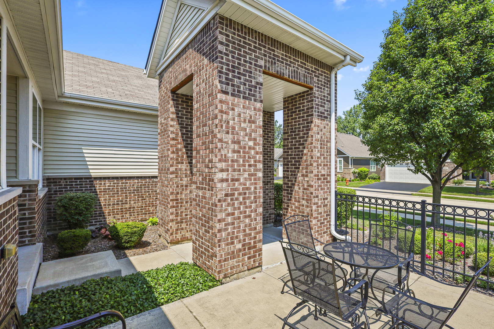 3832 Chesapeake Lane, Naperville, IL 60564