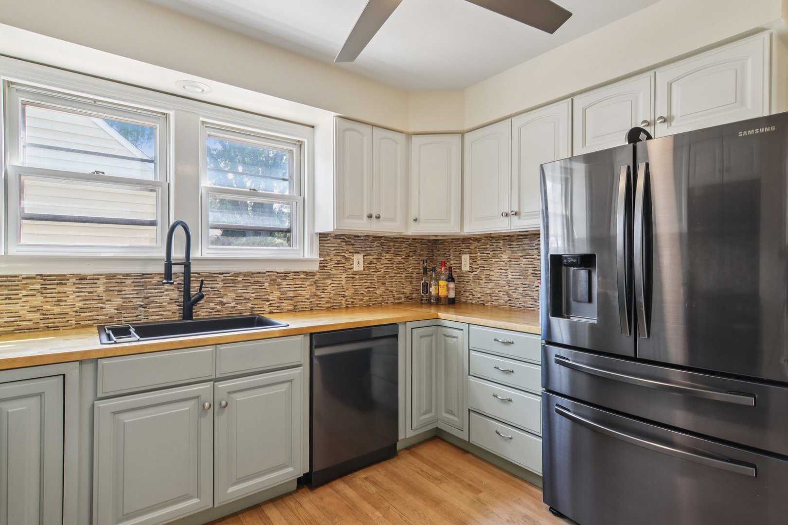 344 S Lake Street, Grayslake, IL 60030