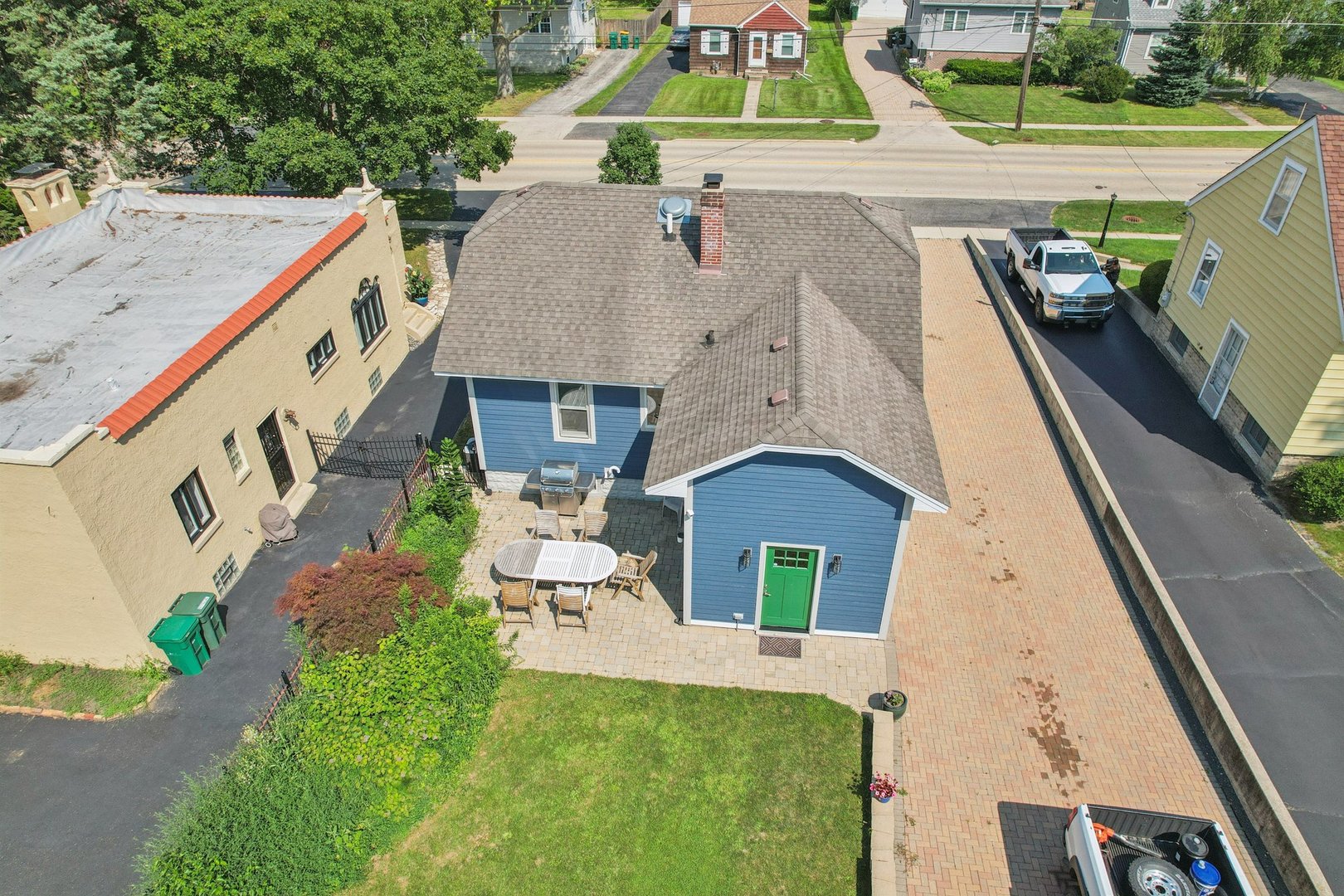 344 S Lake Street, Grayslake, IL 60030