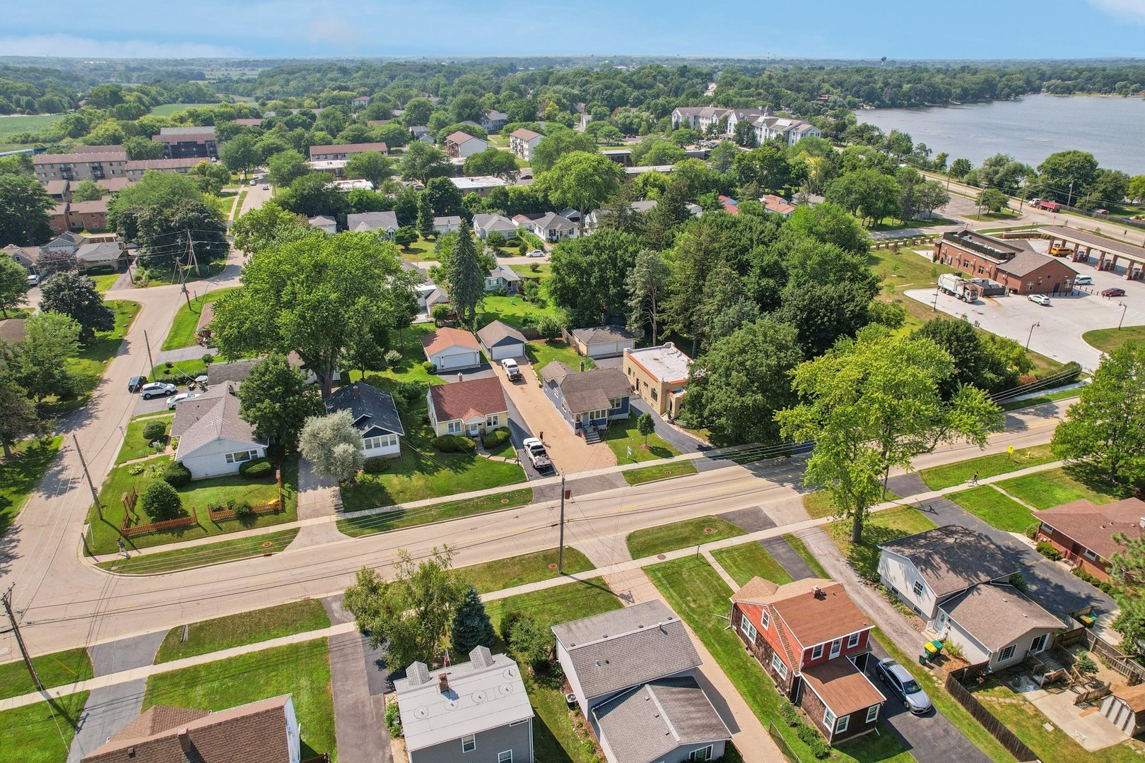 344 S Lake Street, Grayslake, IL 60030