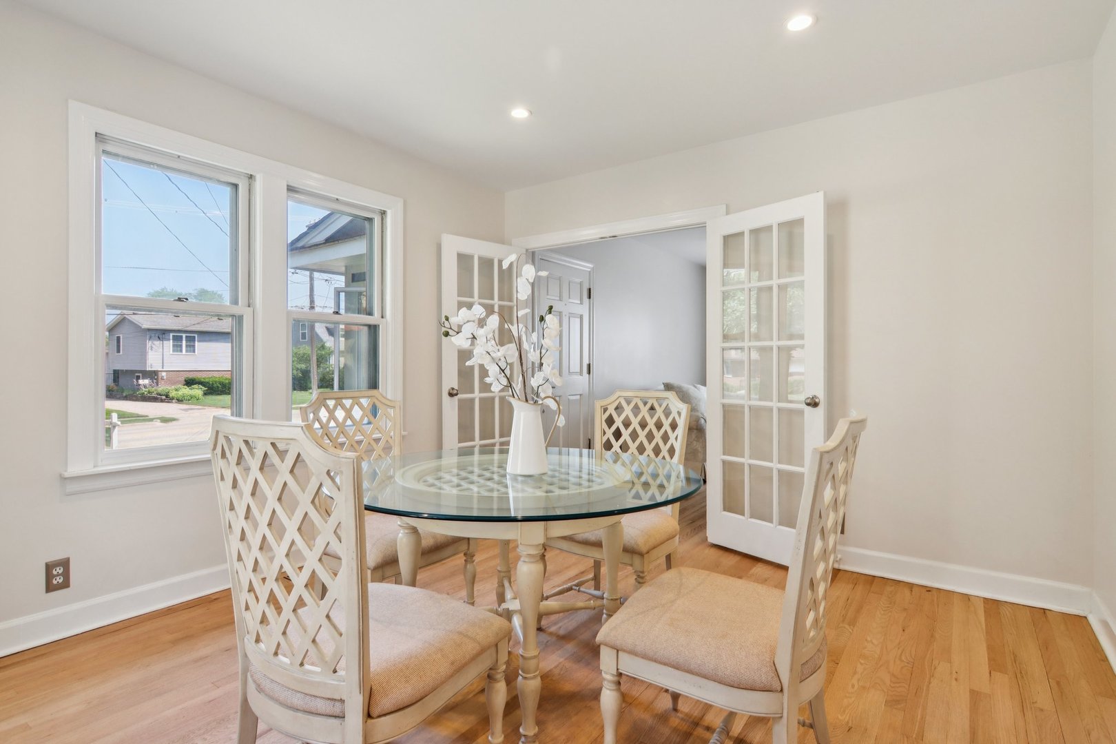 344 S Lake Street, Grayslake, IL 60030