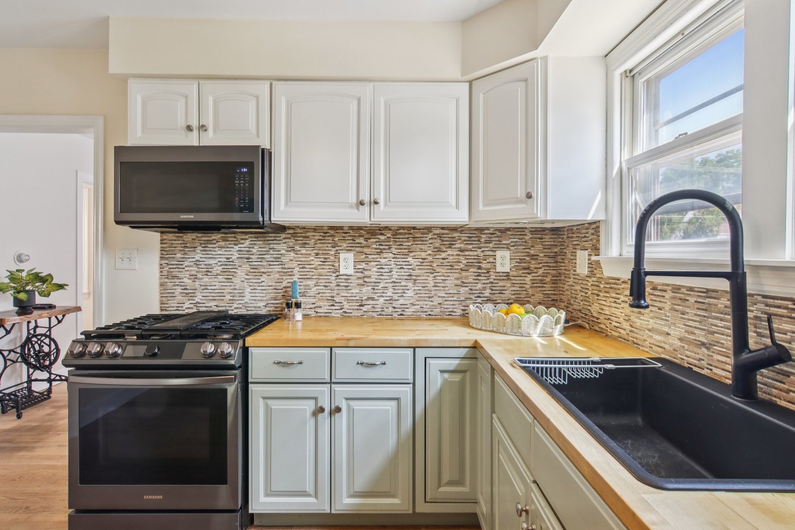 344 S Lake Street, Grayslake, IL 60030