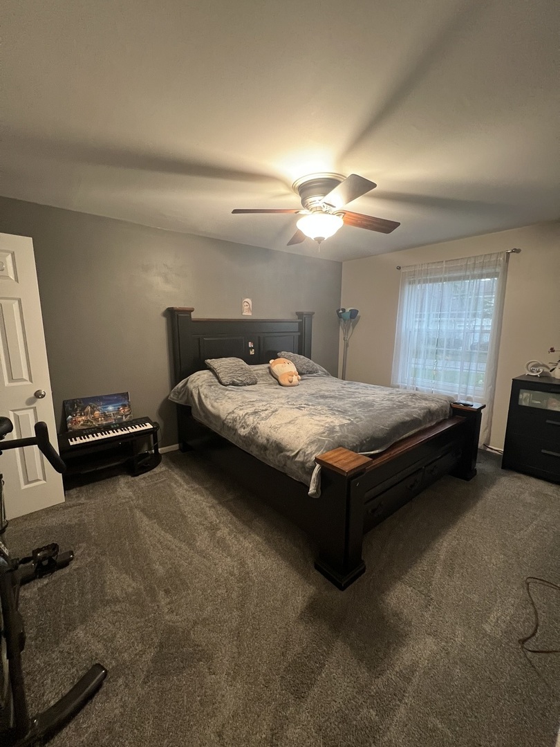 759 Sterling Court #B1, Bartlett, IL 60103