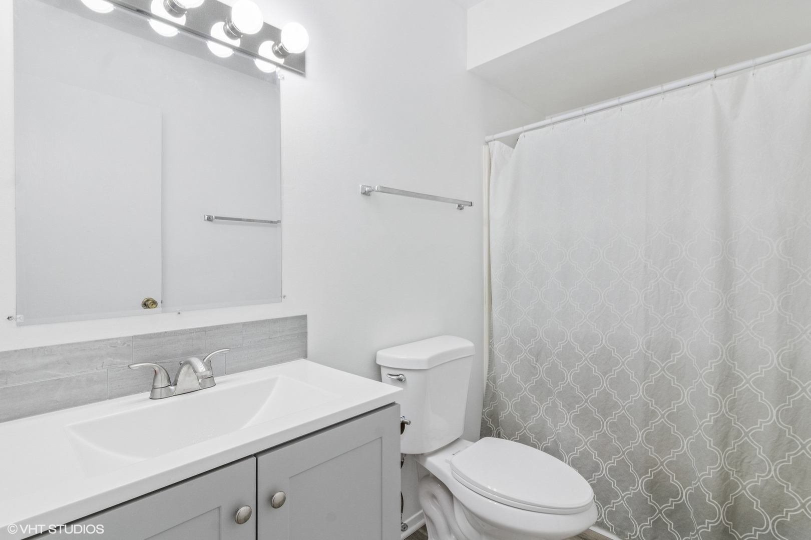 214 Madison Street #3A, Joliet, IL 60435