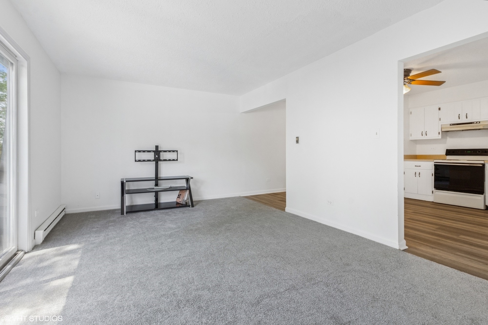 214 Madison Street #3A, Joliet, IL 60435