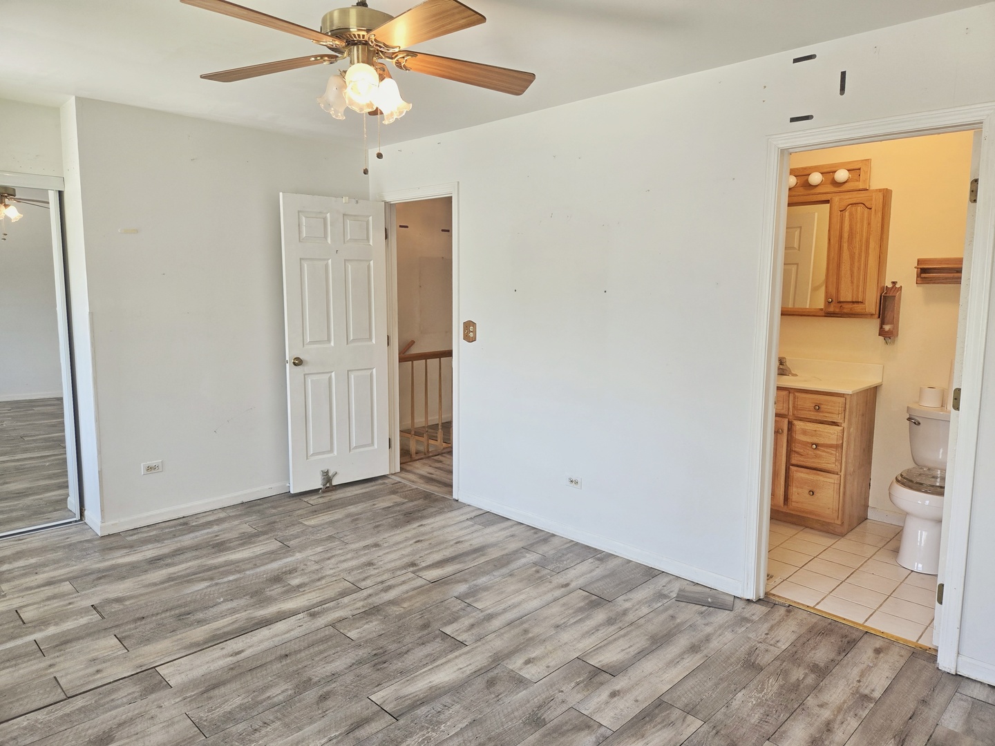 1426 Walnut Circle, Carol Stream, IL 60188