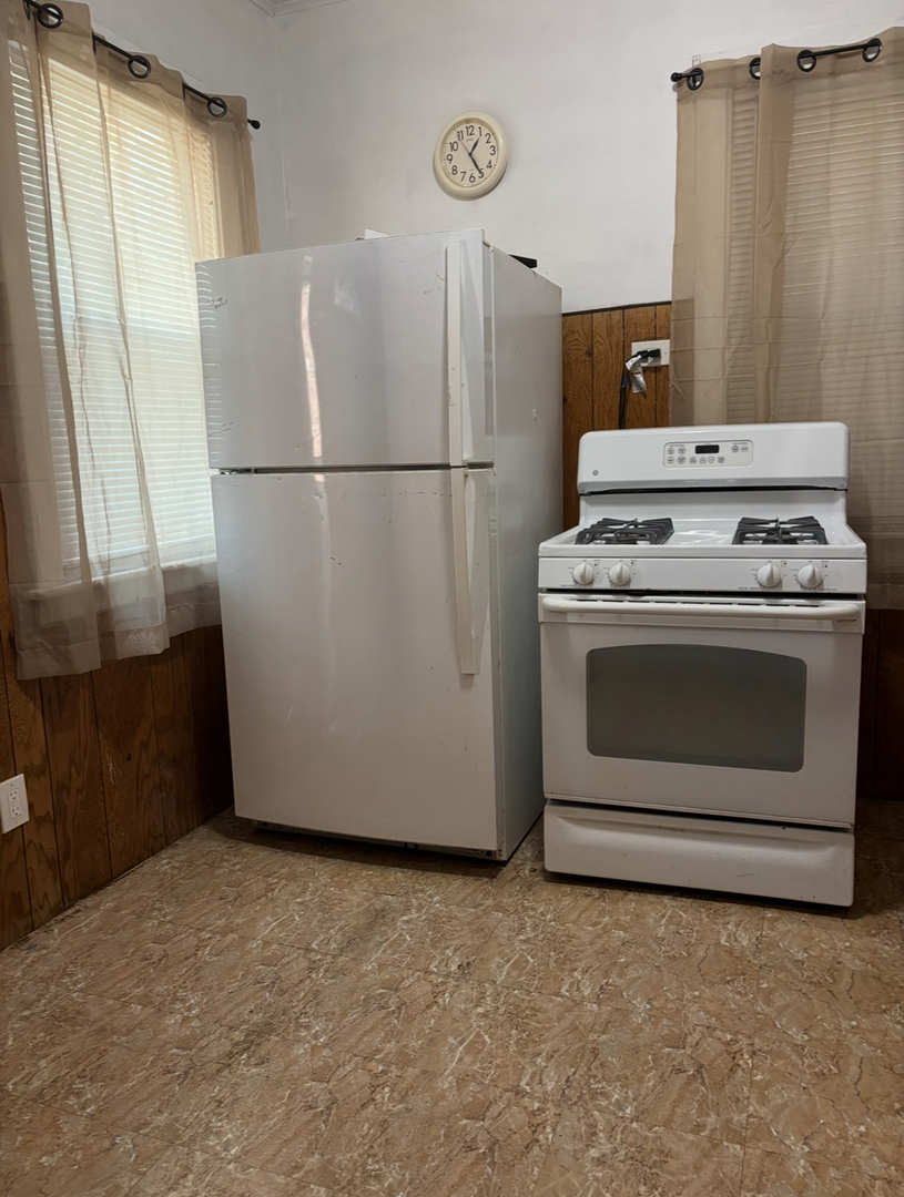 3911 N Saint Louis Avenue, Chicago, IL 60618