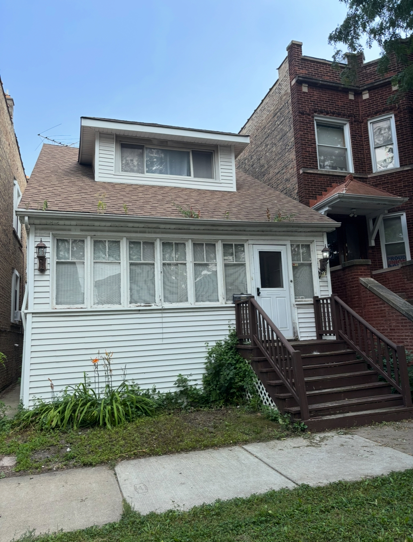 3911 N Saint Louis Avenue, Chicago, IL 60618