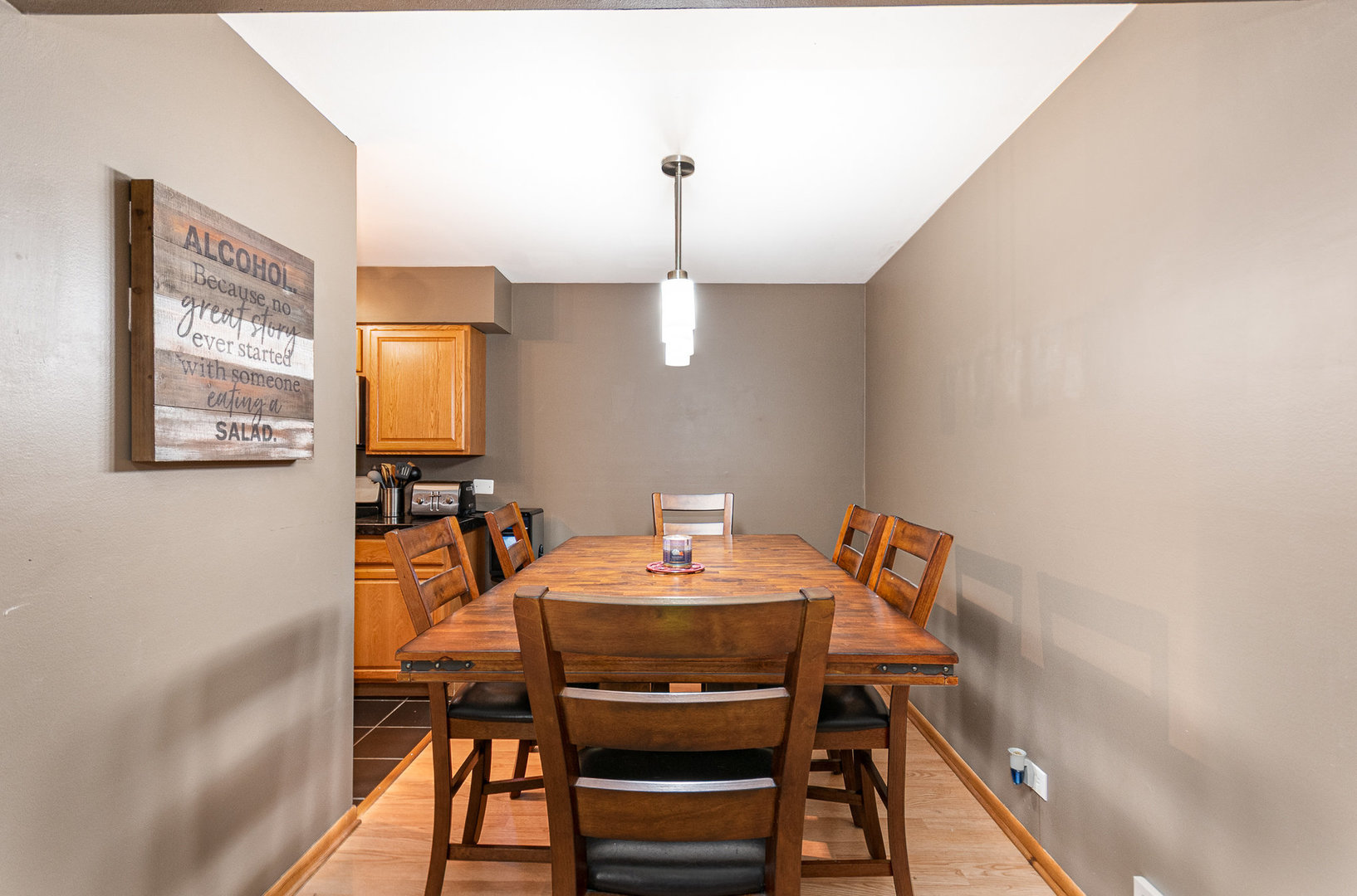 4827 W 109th Street #203, Oak Lawn, IL 60453