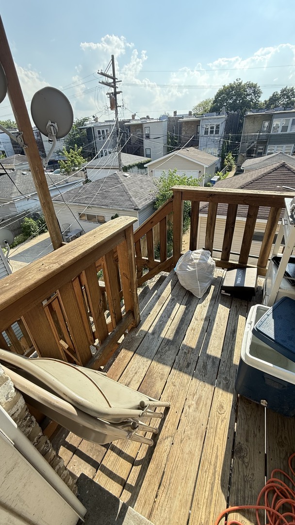 1752 N Mayfield Avenue, Chicago, IL 60639