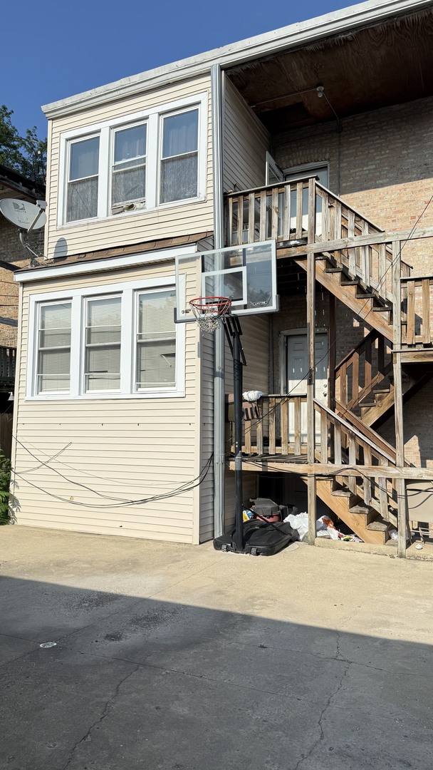 1752 N Mayfield Avenue, Chicago, IL 60639