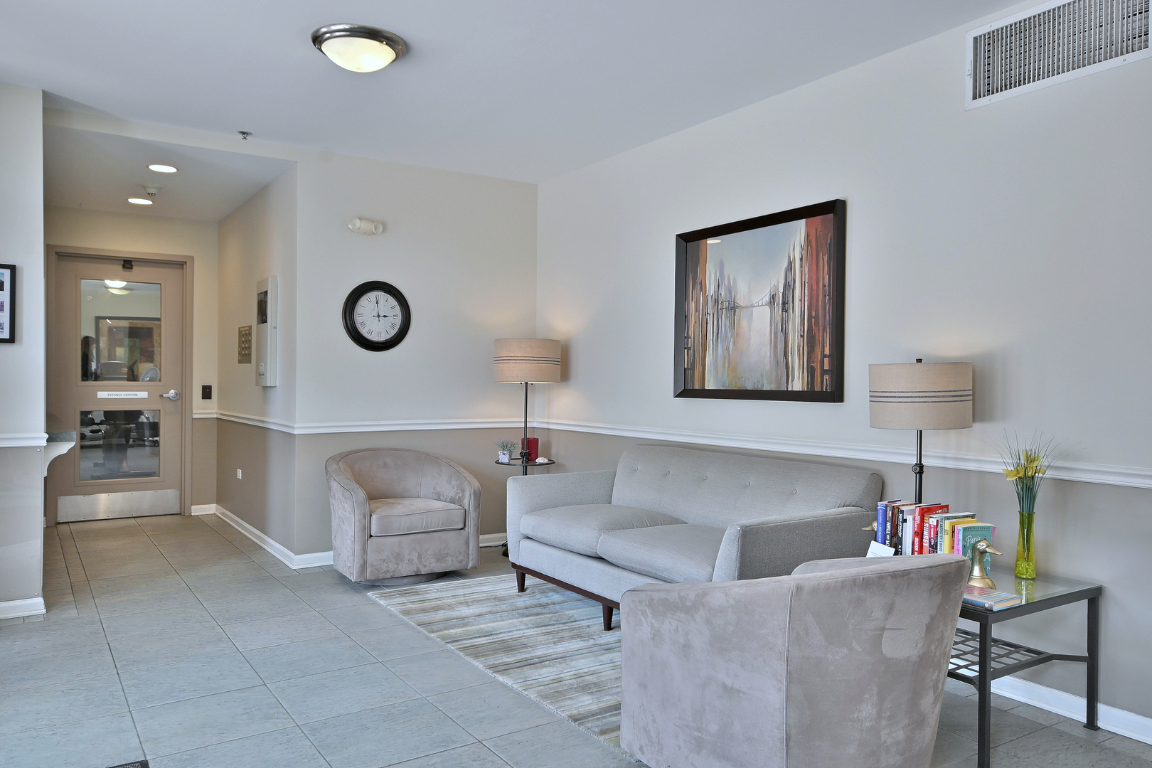 145 S York Street #504, Elmhurst, IL 60126