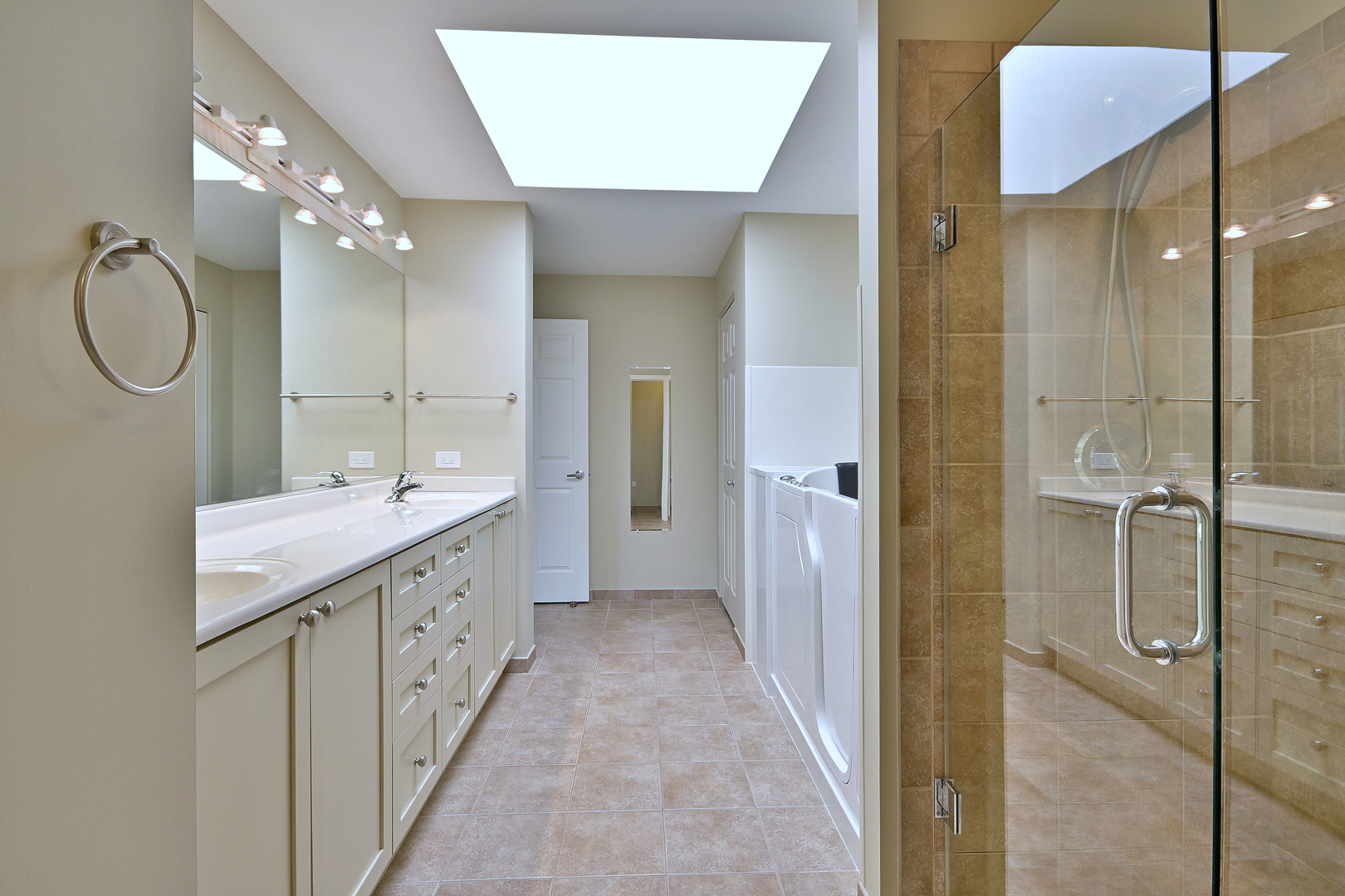 145 S York Street #504, Elmhurst, IL 60126