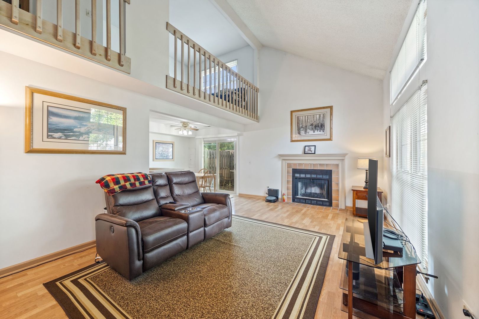 1368 N Knollwood Drive, Palatine, IL 60067
