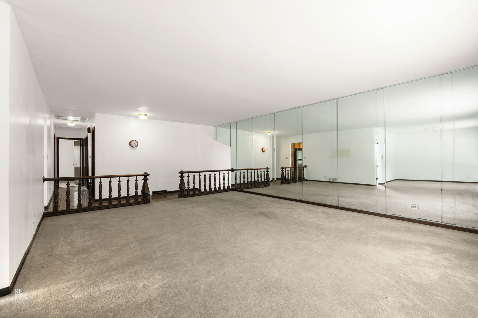 7S261 S River Road, Naperville, IL 60540