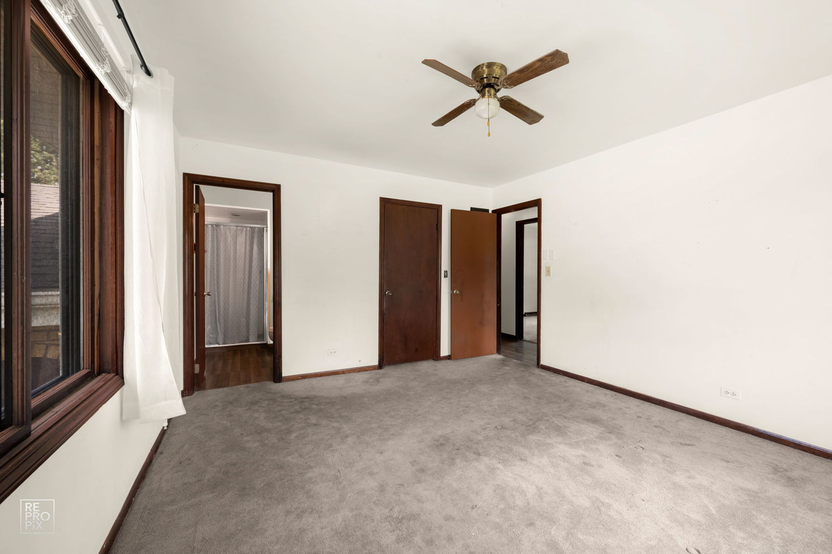 7S261 S River Road, Naperville, IL 60540