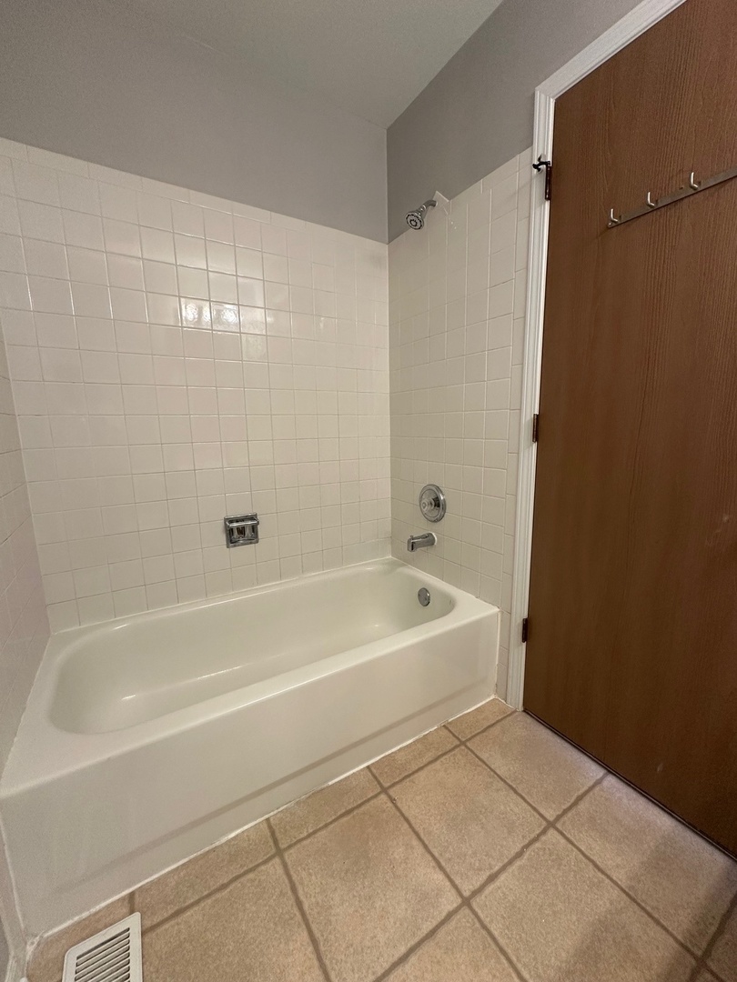 21258 W Cascade Court, Plainfield, IL 60544
