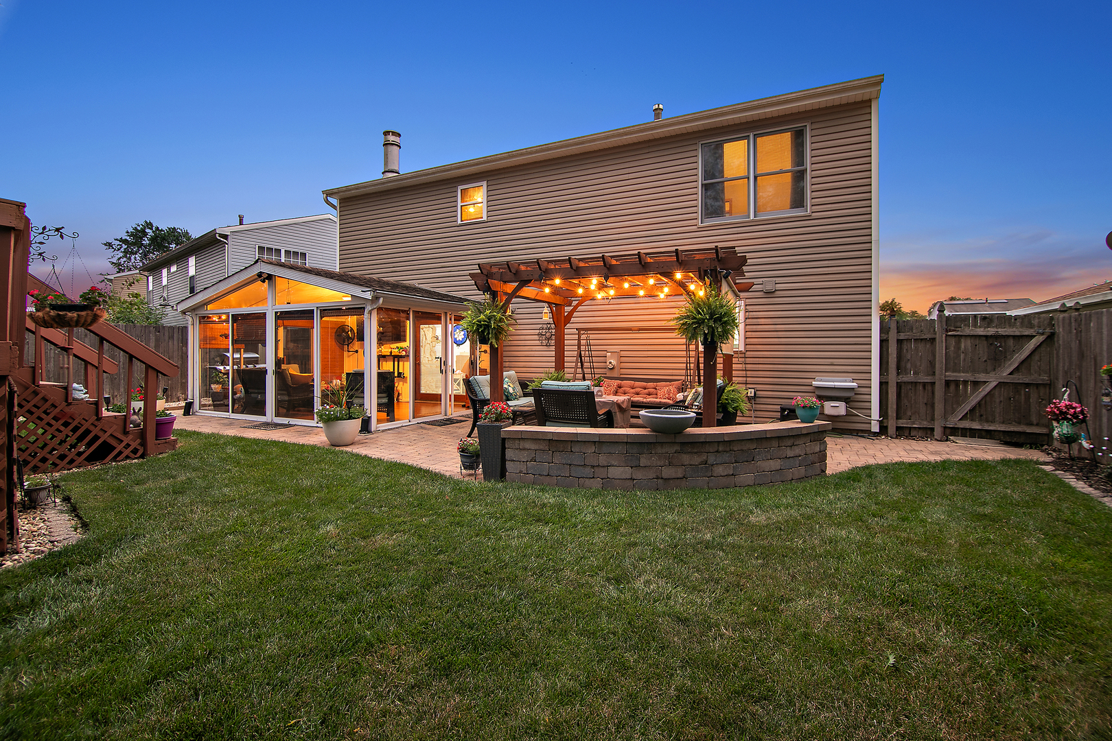 20517 Acorn Ridge Drive, Frankfort, IL 60423