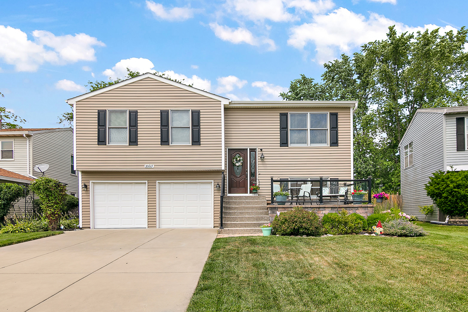 20517 Acorn Ridge Drive, Frankfort, IL 60423
