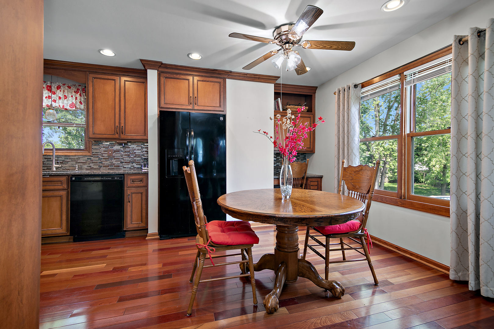 20517 Acorn Ridge Drive, Frankfort, IL 60423