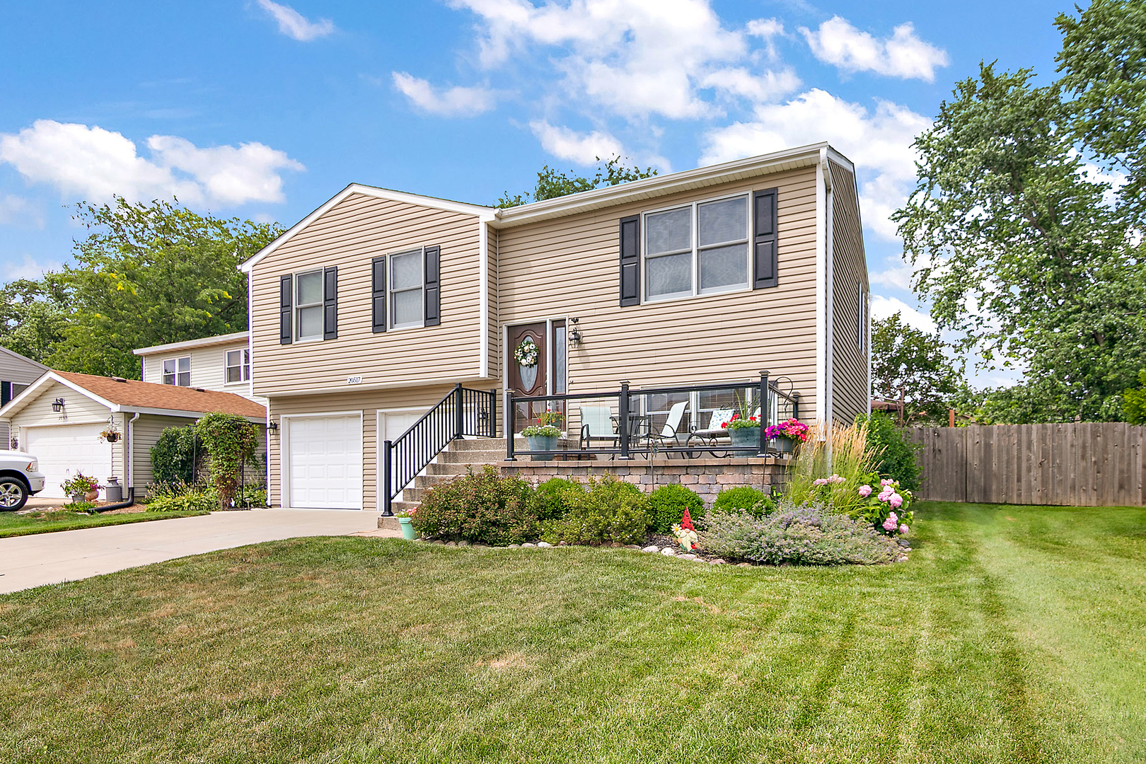 20517 Acorn Ridge Drive, Frankfort, IL 60423