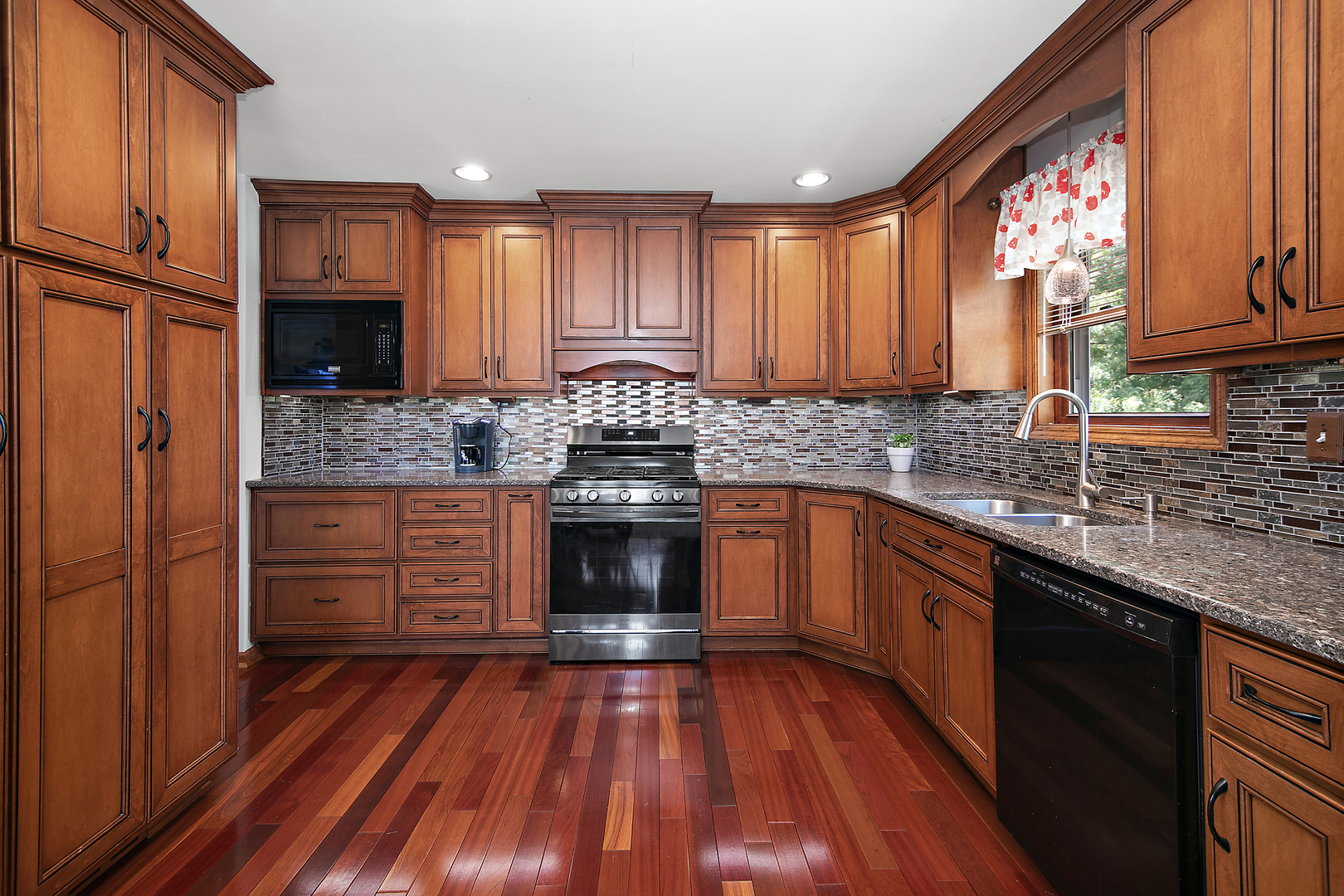 20517 Acorn Ridge Drive, Frankfort, IL 60423