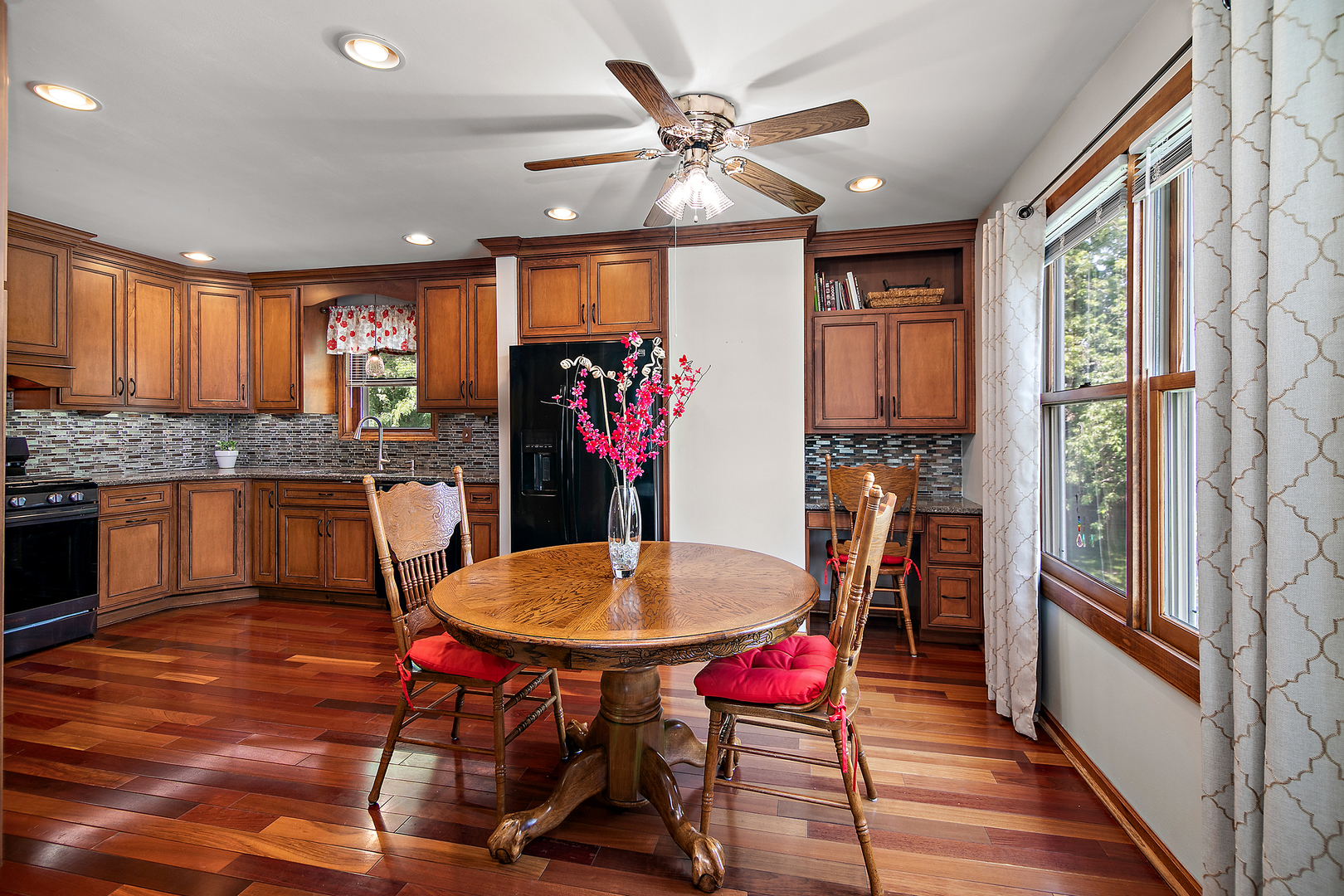 20517 Acorn Ridge Drive, Frankfort, IL 60423