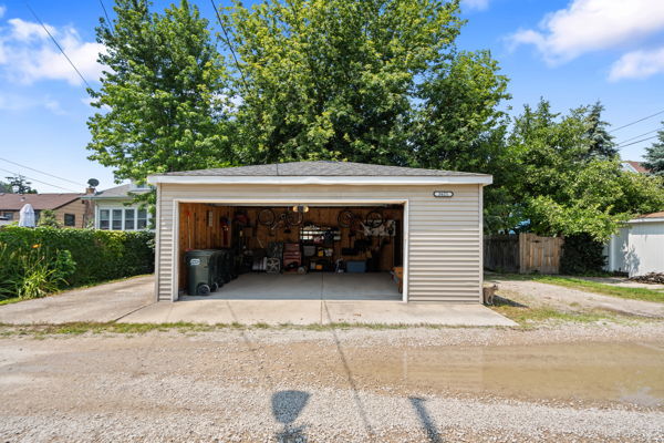 3621 Vernon Avenue, Brookfield, IL 60513