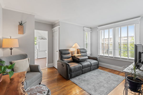 3621 Vernon Avenue, Brookfield, IL 60513