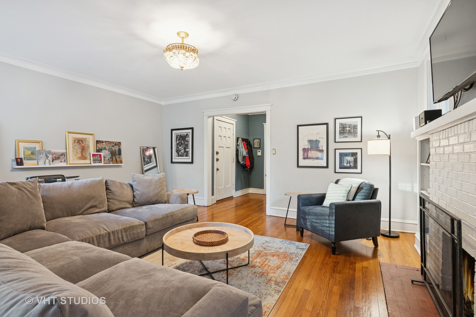 629 W Buckingham Place #1W, Chicago, IL 60657
