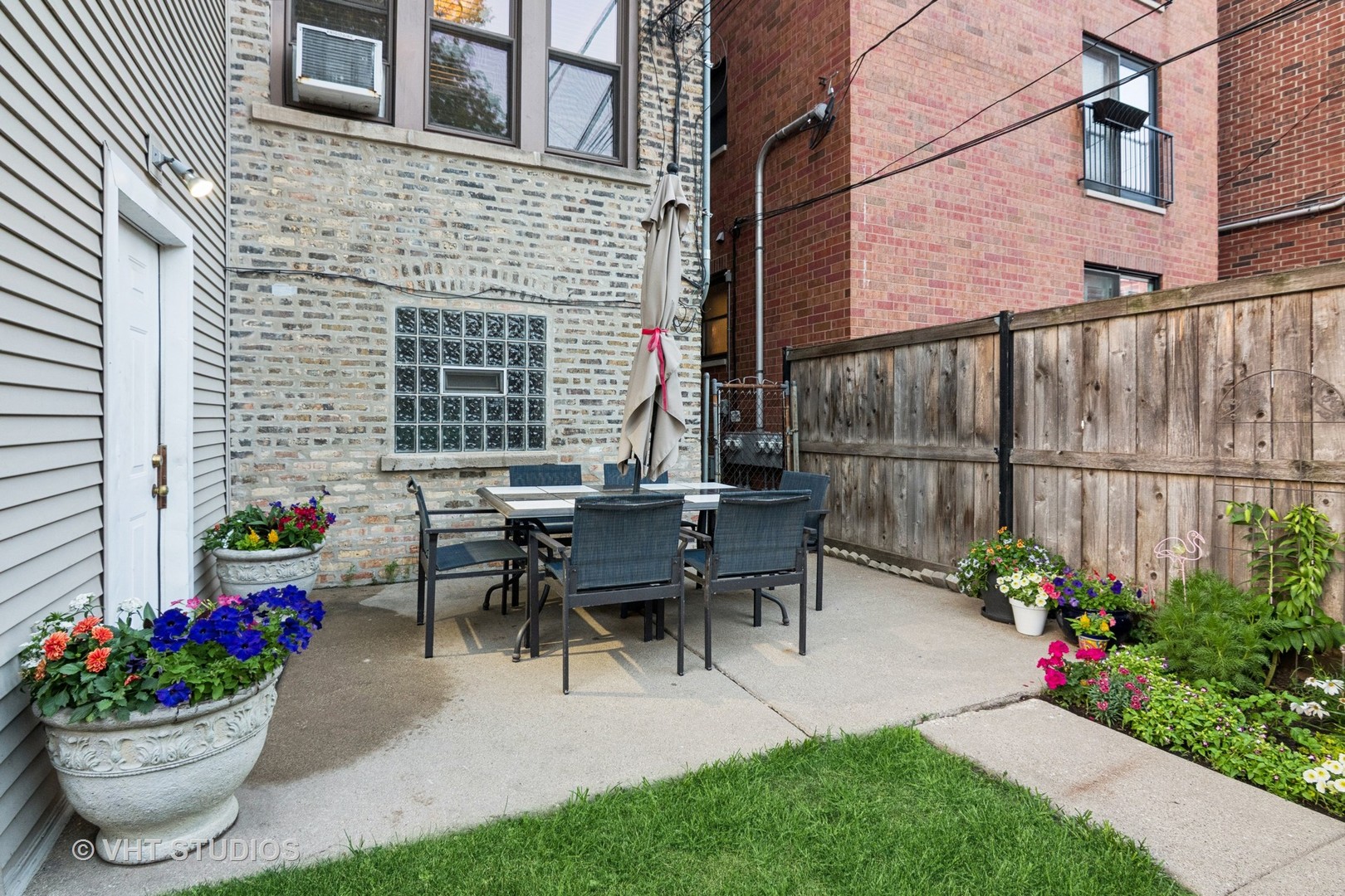 629 W Buckingham Place #1W, Chicago, IL 60657