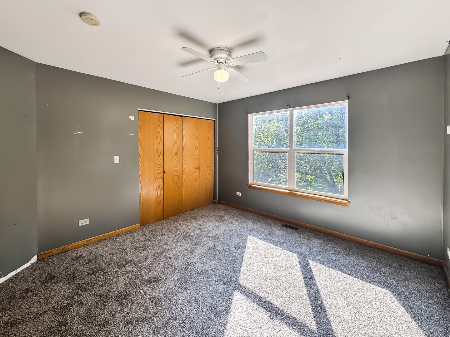 1228 Pennsylvania Avenue, Winthrop Harbor, IL 60096