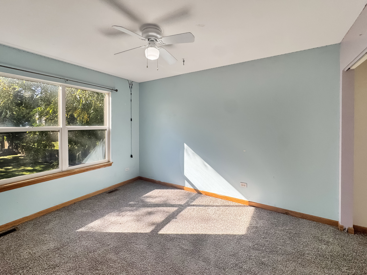 1228 Pennsylvania Avenue, Winthrop Harbor, IL 60096