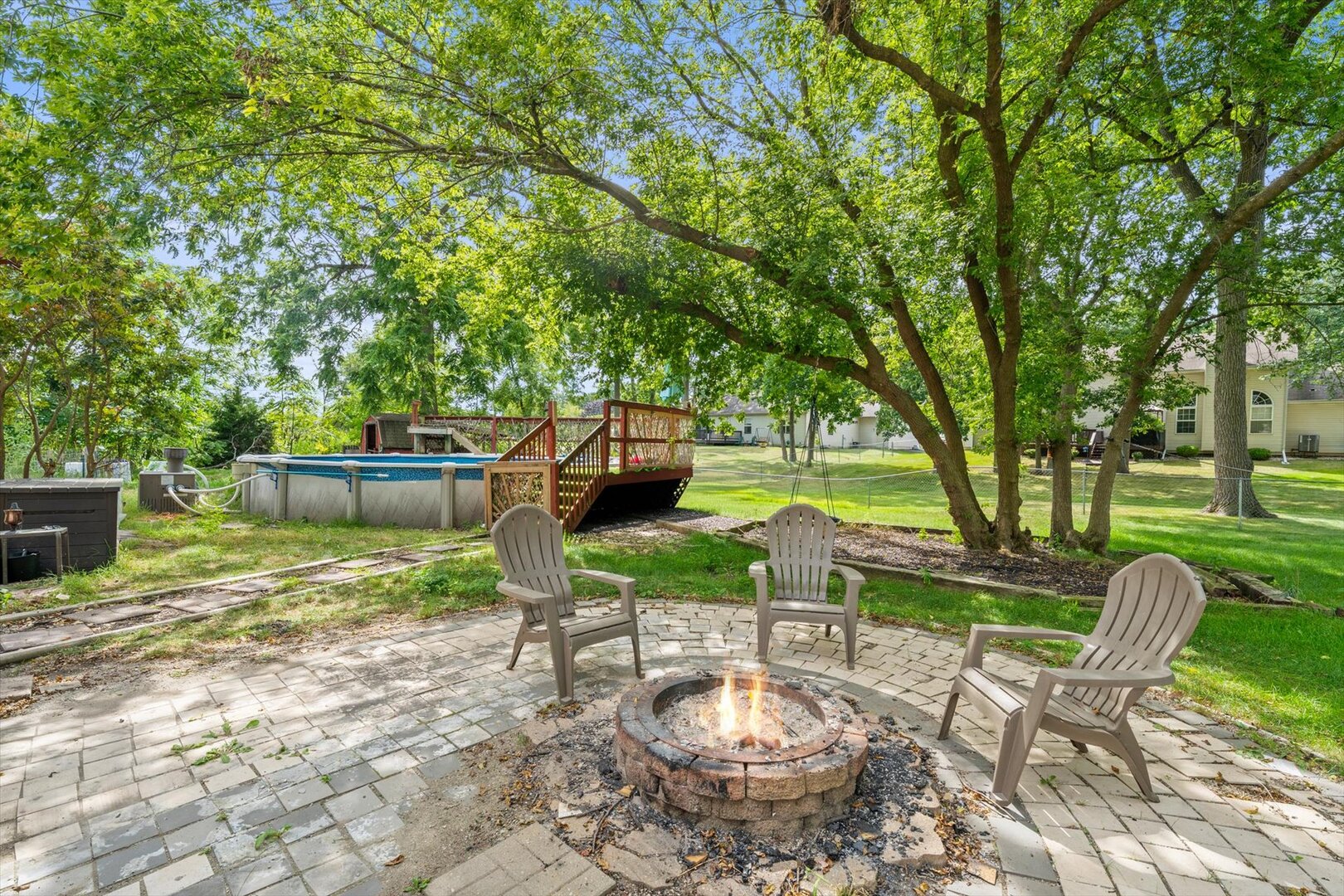 1228 Pennsylvania Avenue, Winthrop Harbor, IL 60096