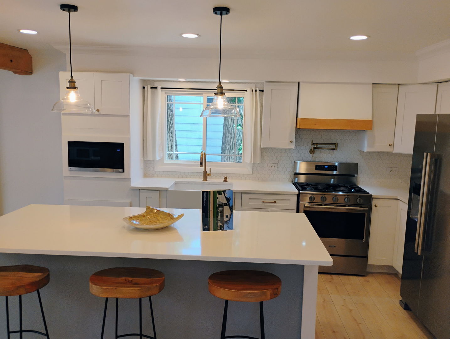 1315 Ardmore Drive, Round Lake Beach, IL 60073
