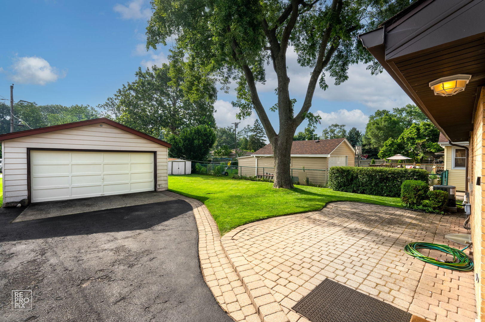 181 Barron Street, Bensenville, IL 60106