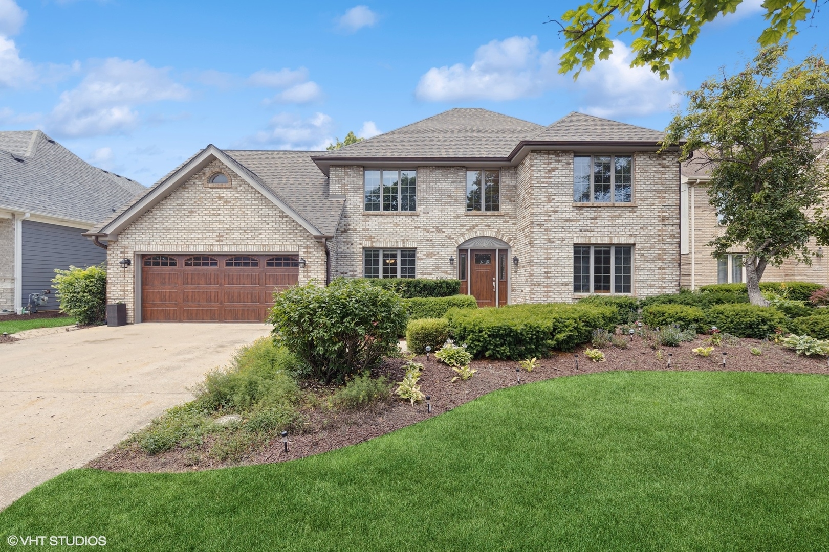 10809 Chaucer Drive, Willow Springs, IL 60480
