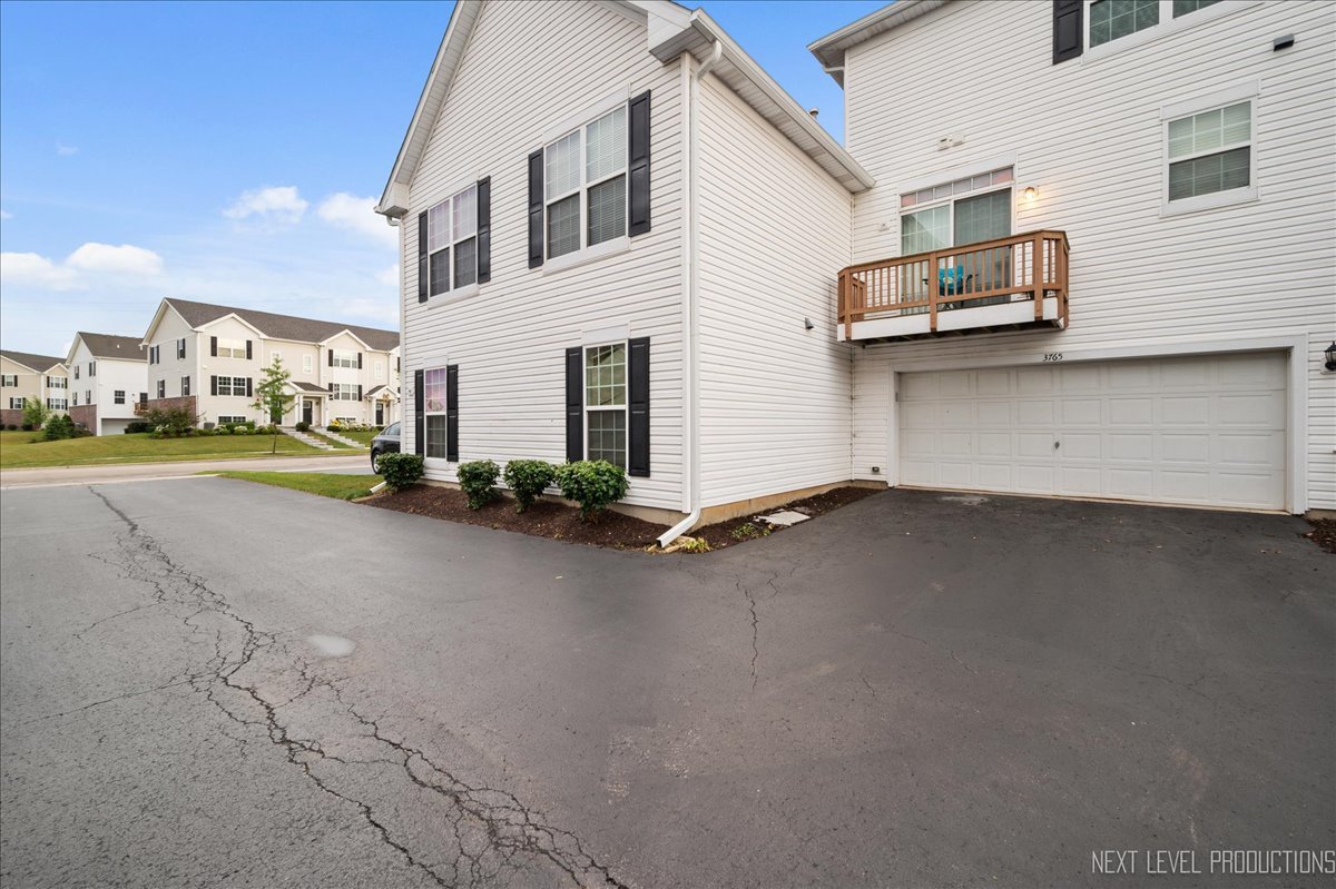 3765 Bailey Road, Yorkville, IL 60560